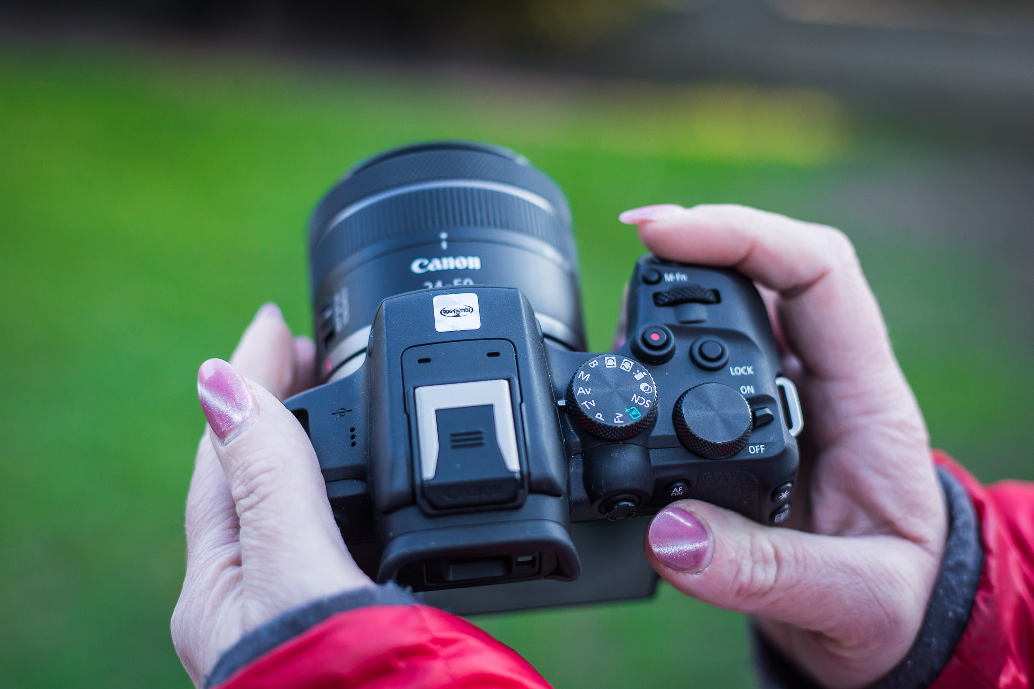 Canon EOS R10 image 10