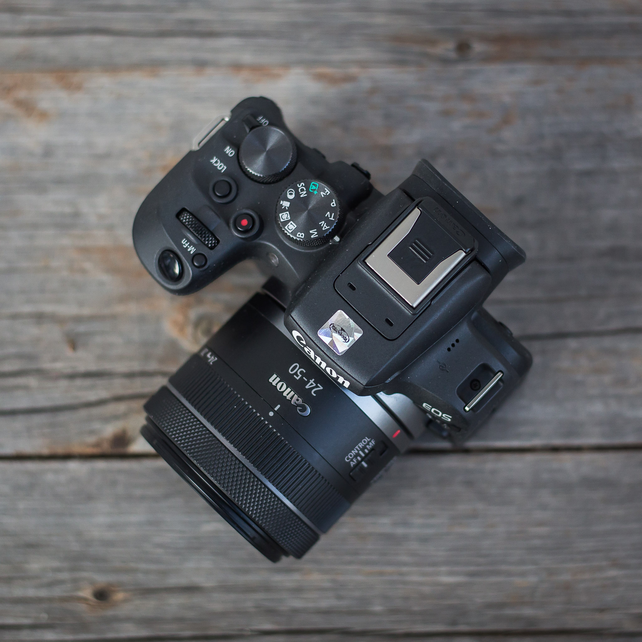 Canon EOS R10 image 3